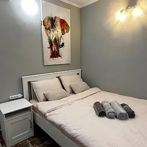 One Decebal Bucureşti